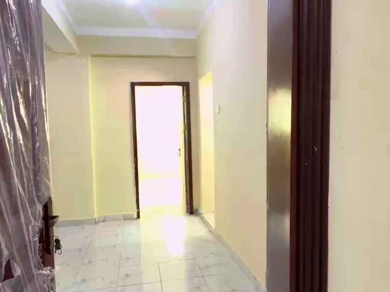 2 Bedroom Apartment in Howl Wadaag, Mogadishu — $229/mo - 1
